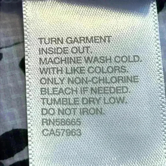 Zella Jacket Blue Women’s Size Medium Packable in Zippered Back Pocket - Picture 9 of 12